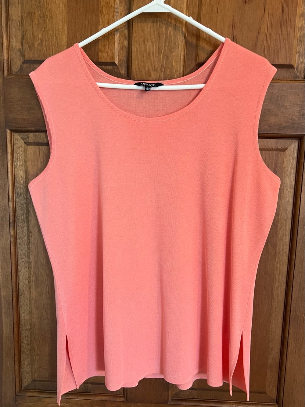 Misook Coral Sleeveless Scoop Neck Tank in XL